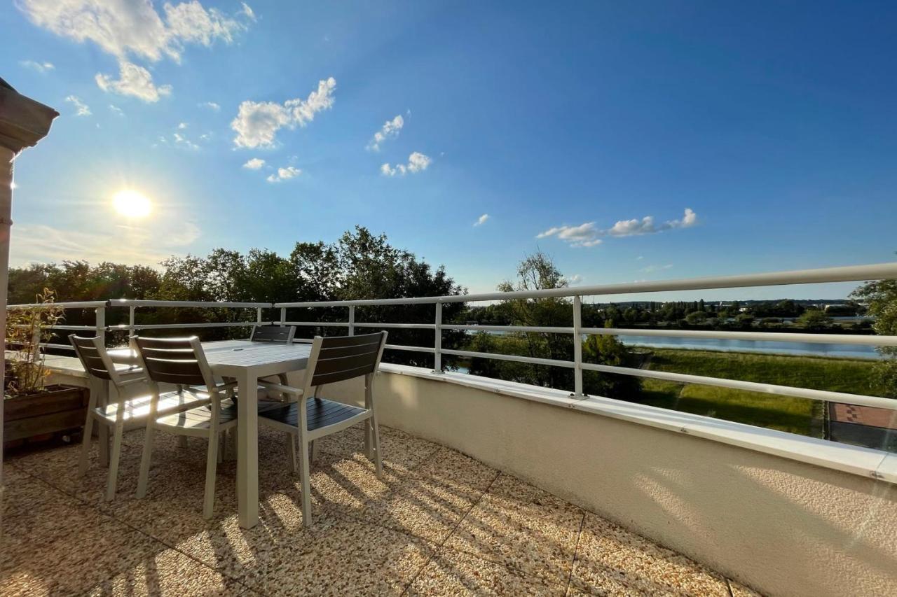 Luxury Apartment With Exceptional View On The Cher River Saint-Avertin Exterior foto